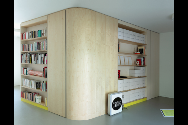 Hennes Studio Messner 010