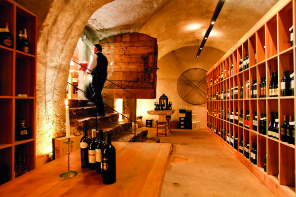 T7 3 Unterland schwarzerAdler Weinkeller Manfred Pomella