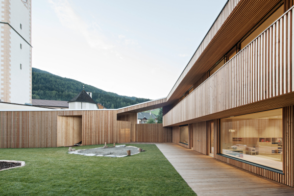 feld72 Kindergarten Niederolang 2025 1 c Hertha Hurnaus